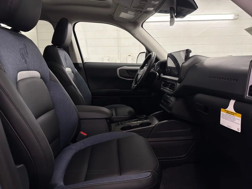 New 2025 Gray Ford Outer Banks image 29
