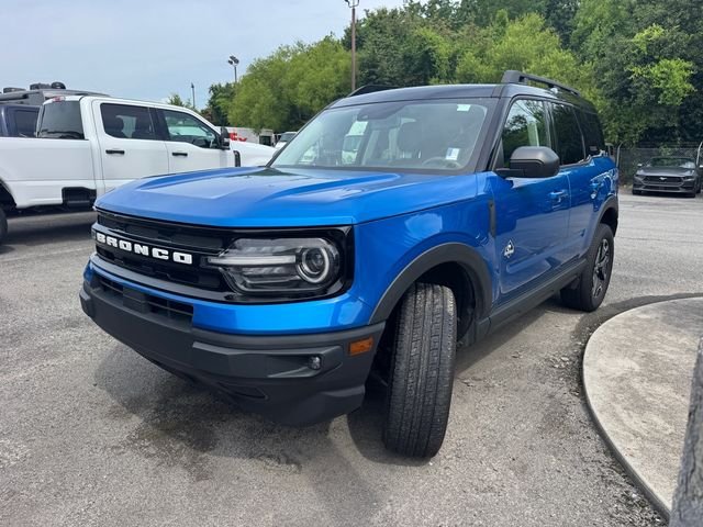 Used 2022 Blue Ford Outer Banks image 1