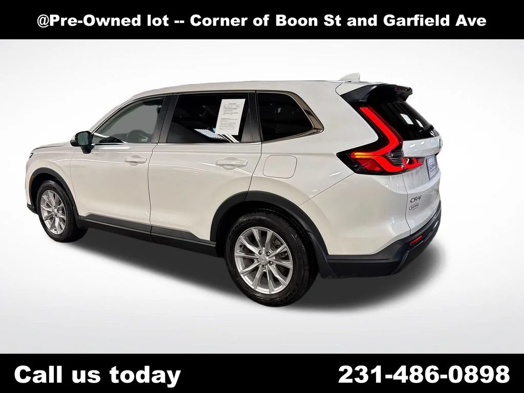 Used 2023  Honda EX-L image 3