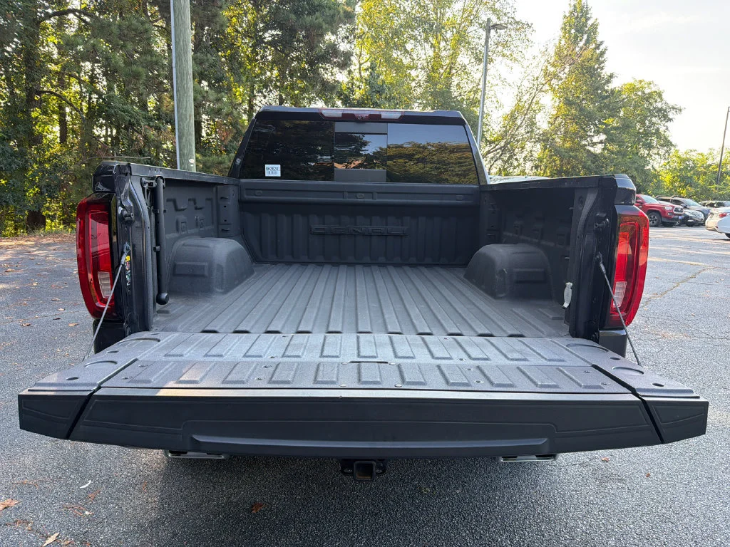 Used 2023 Silver GMC Denali image 18