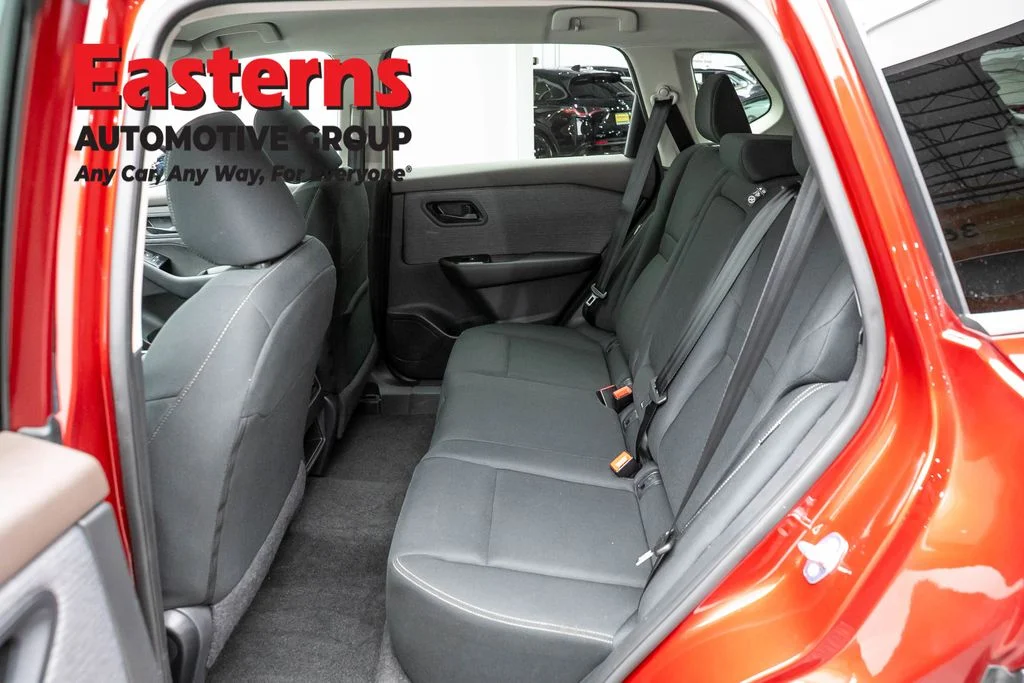 Used 2023 Red Nissan S image 21