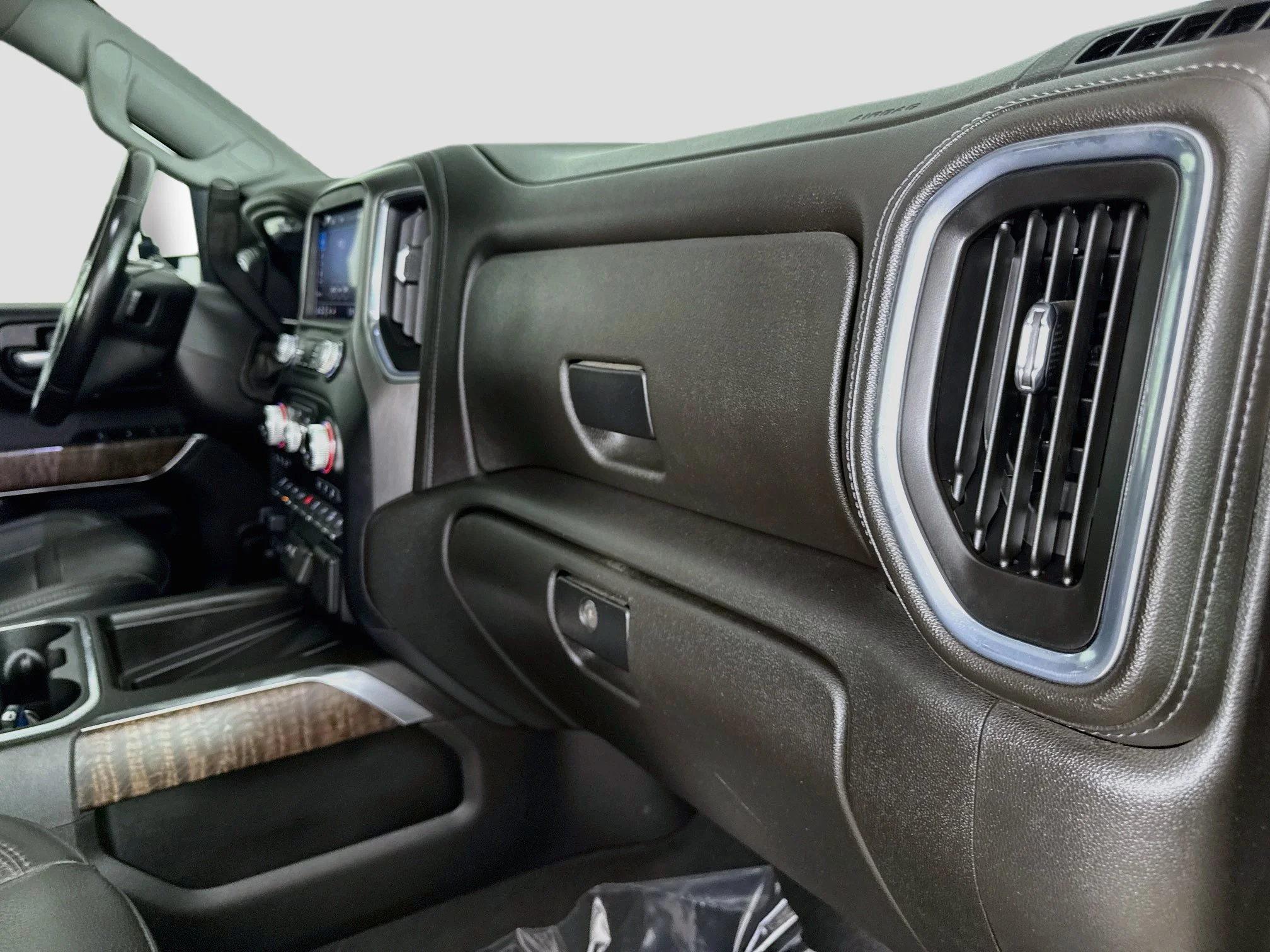 Used 2022 Ebony Twilight Metallic GMC Denali image 32