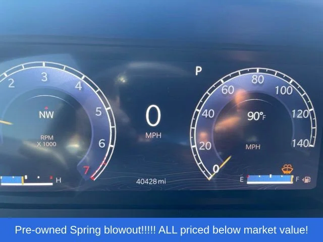 Used 2023 White Jeep Altitude image 20