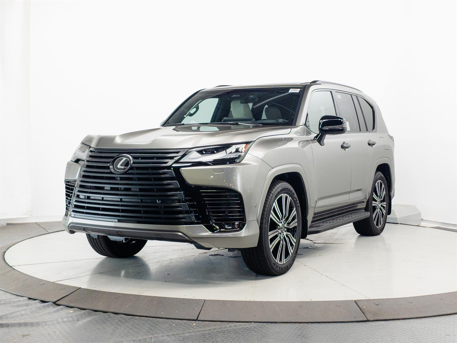 New 2026 Atomic Silver Lexus LX 700h LUXURY image 3