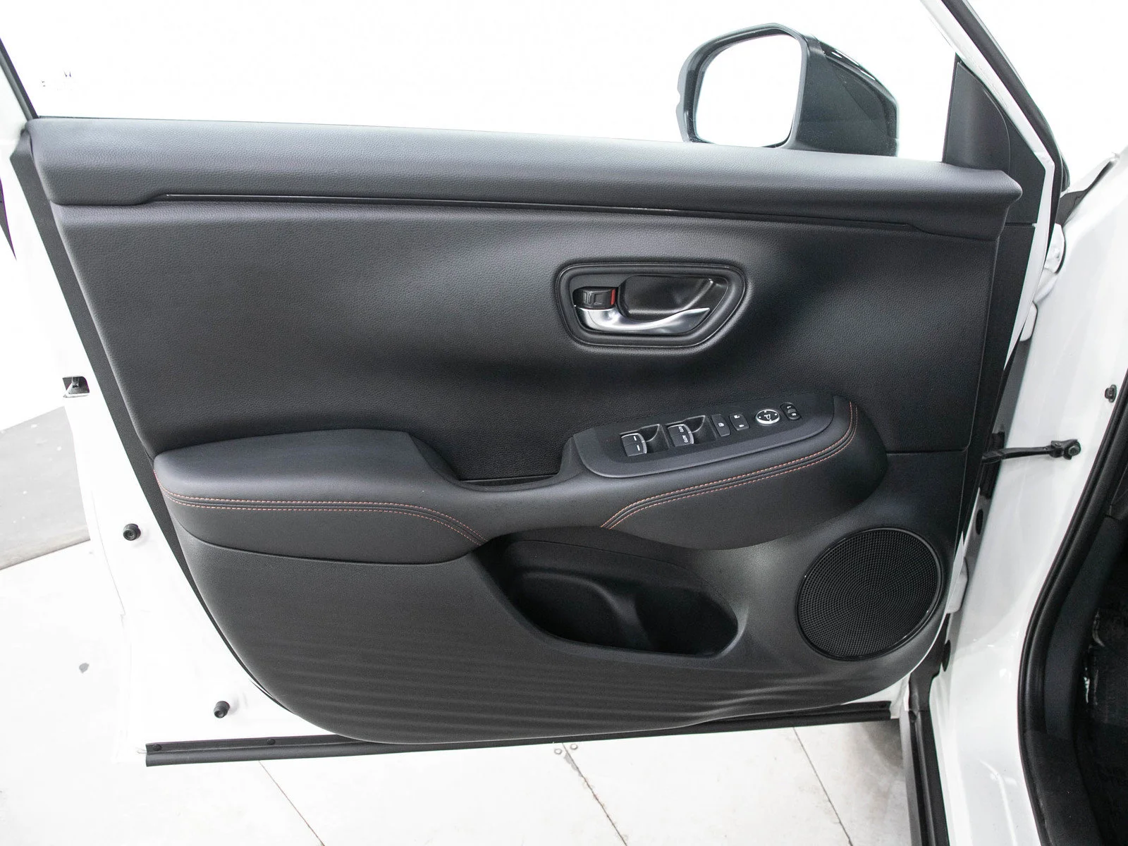 Used 2024  Honda Sport image 19
