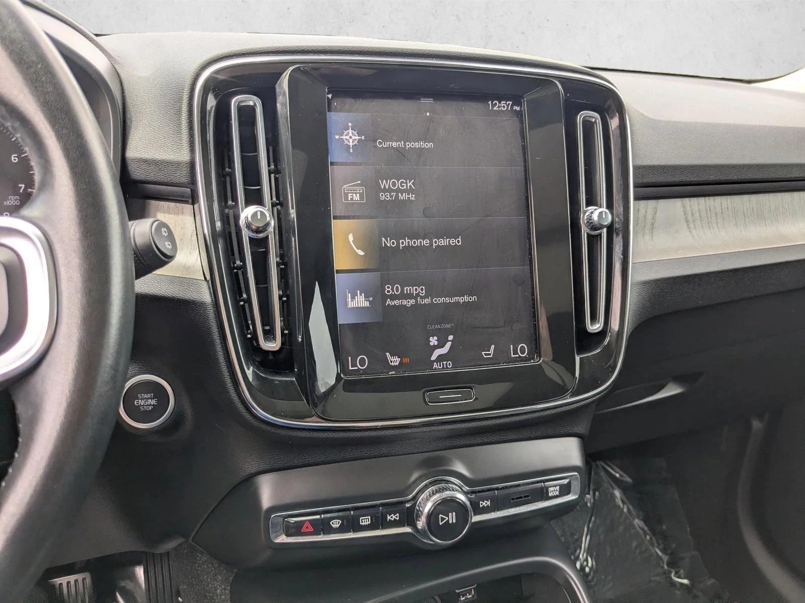 Used 2021 Thunder Grey Metallic Volvo Inscription image 15