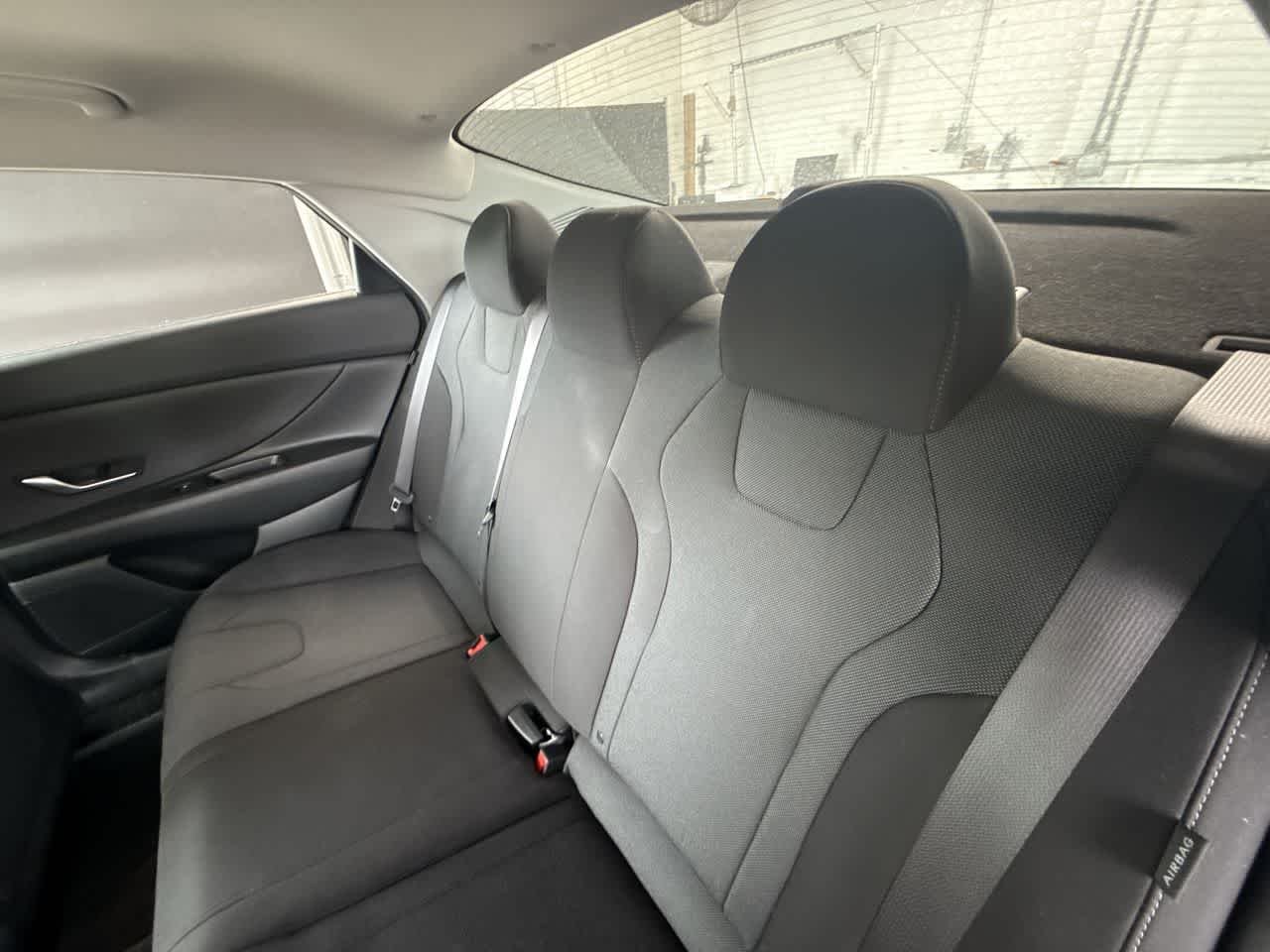 2025 Hyundai Elantra SE - Photo 22