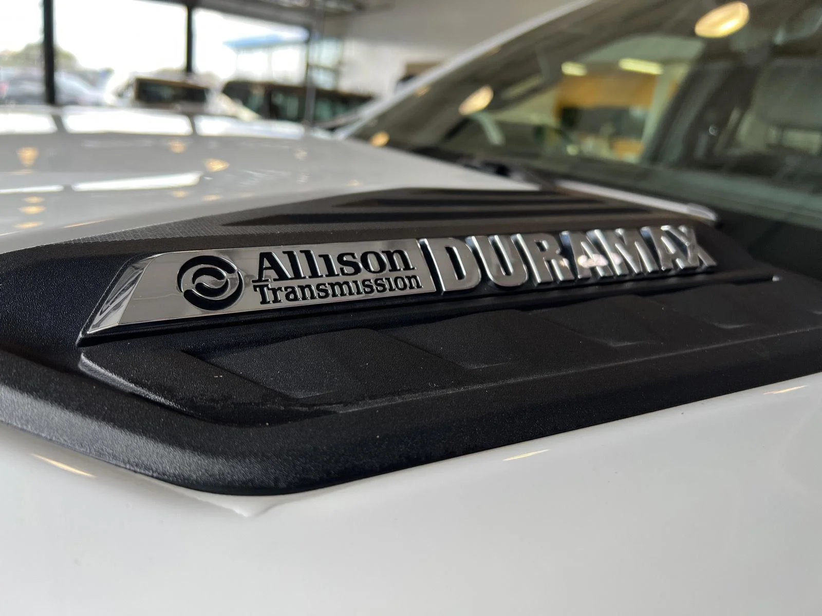 Used 2025 Summit White Chevrolet ZR2 image 5