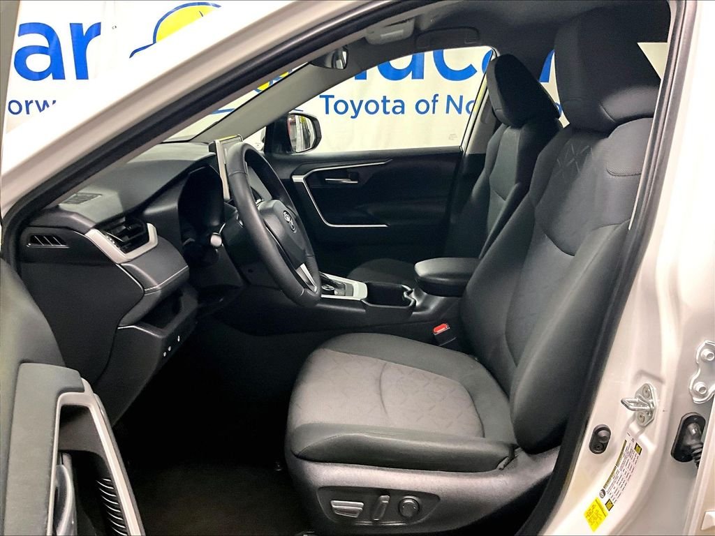 Used 2024 White Toyota XLE image 10
