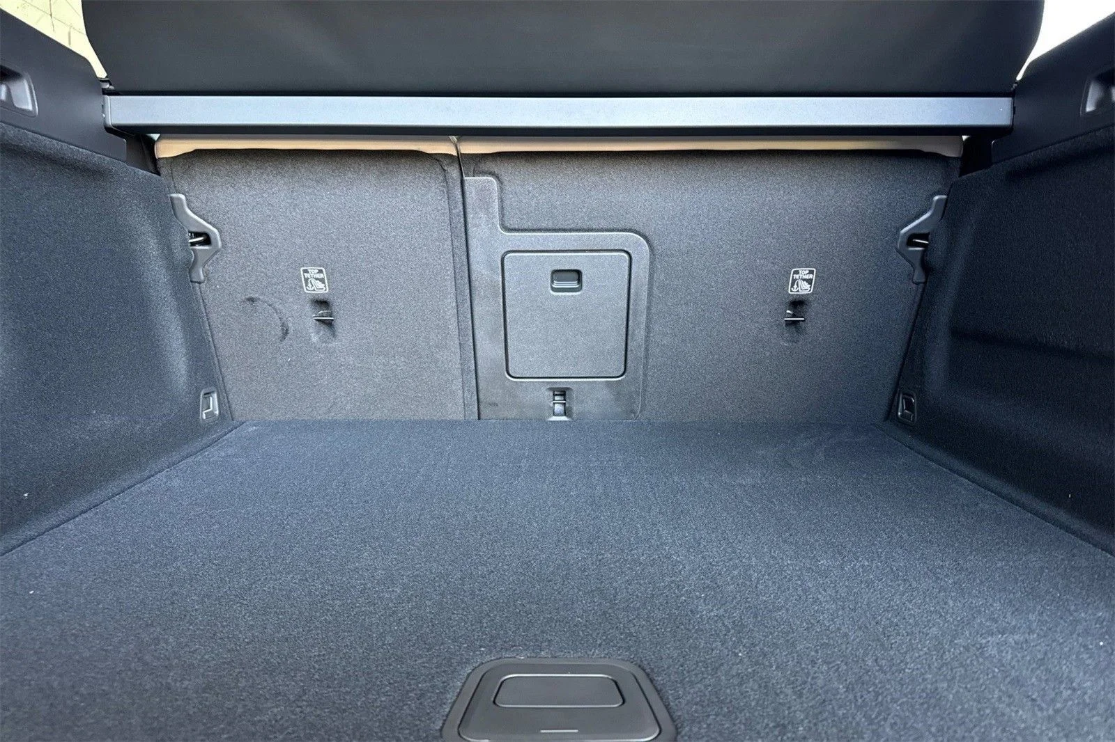 2026 Volvo XC60 Plus - Photo 16