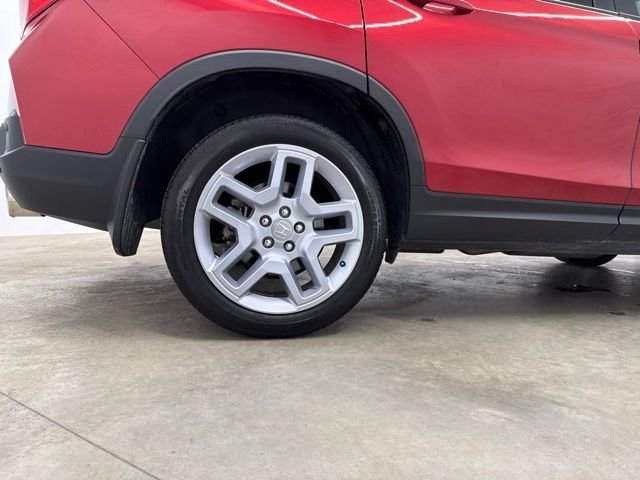 Used 2025 Red Honda EX-L image 11