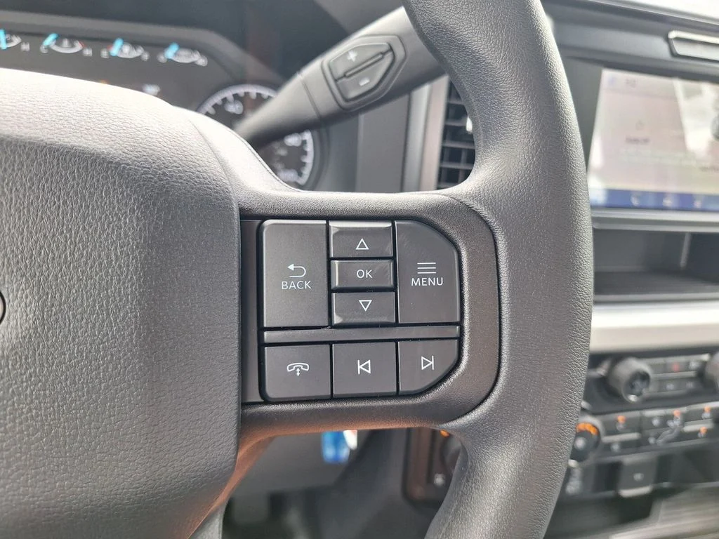 New 2026 Oxford White Ford F-250® XL image 15