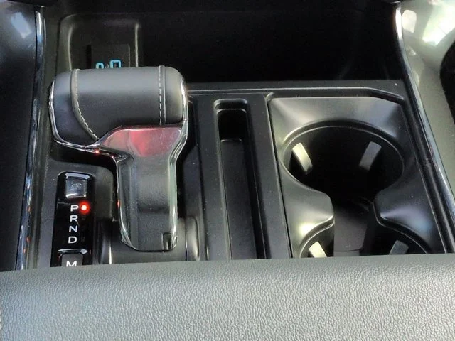 Used 2023 Gray Ford XLT image 19