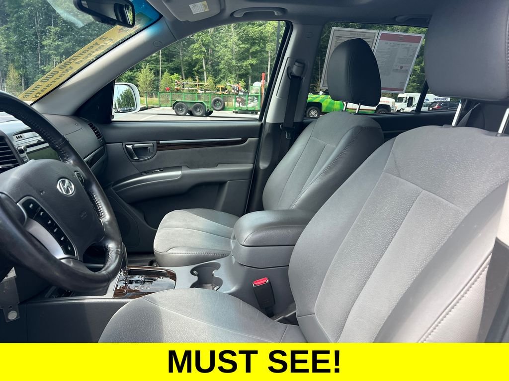 Used 2011 Frost White Hyundai SE image 3