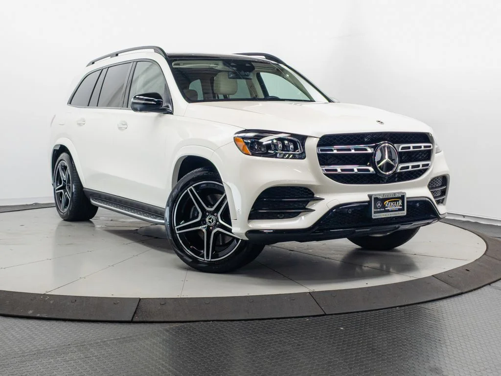2022 Mercedes-Benz GLS GLS450's photo