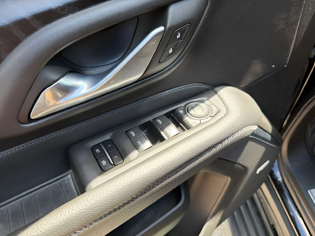 Used 2023 Black GMC Denali image 19