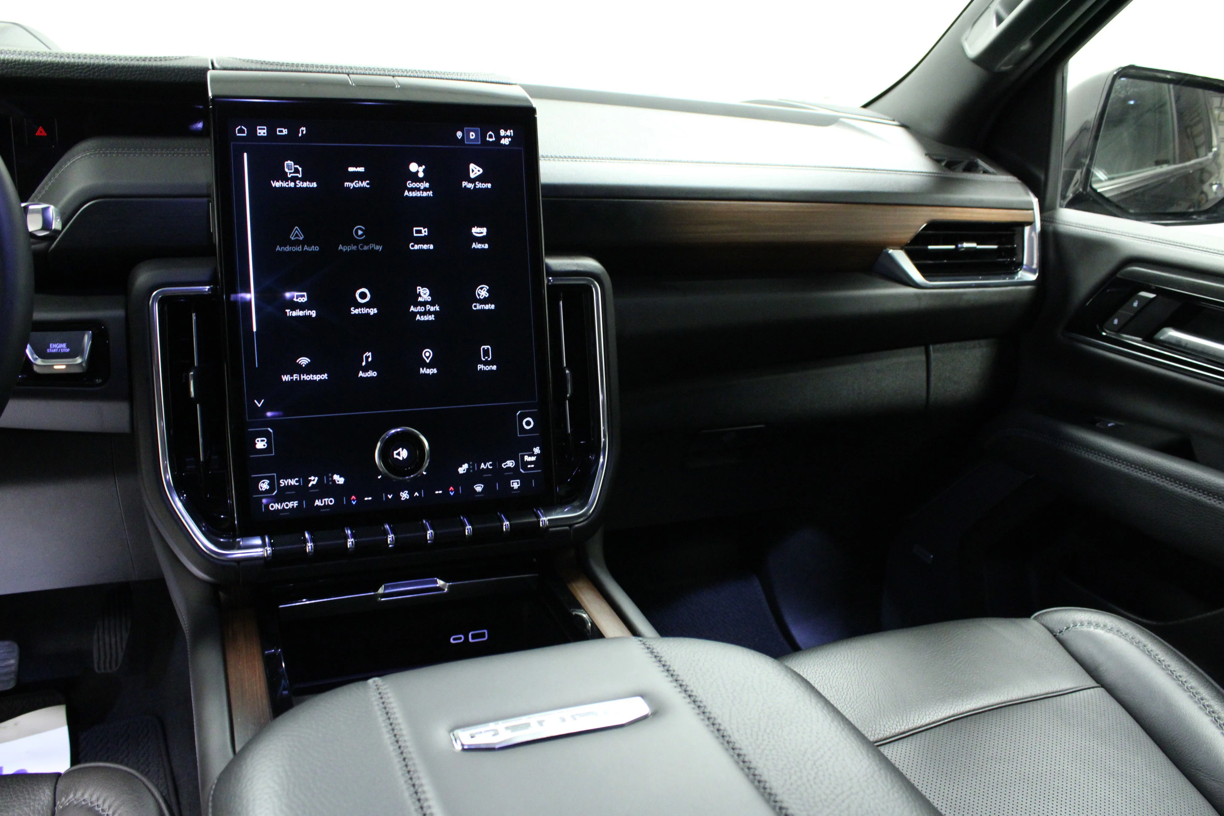 Used 2025 Onyx Black GMC Denali image 20