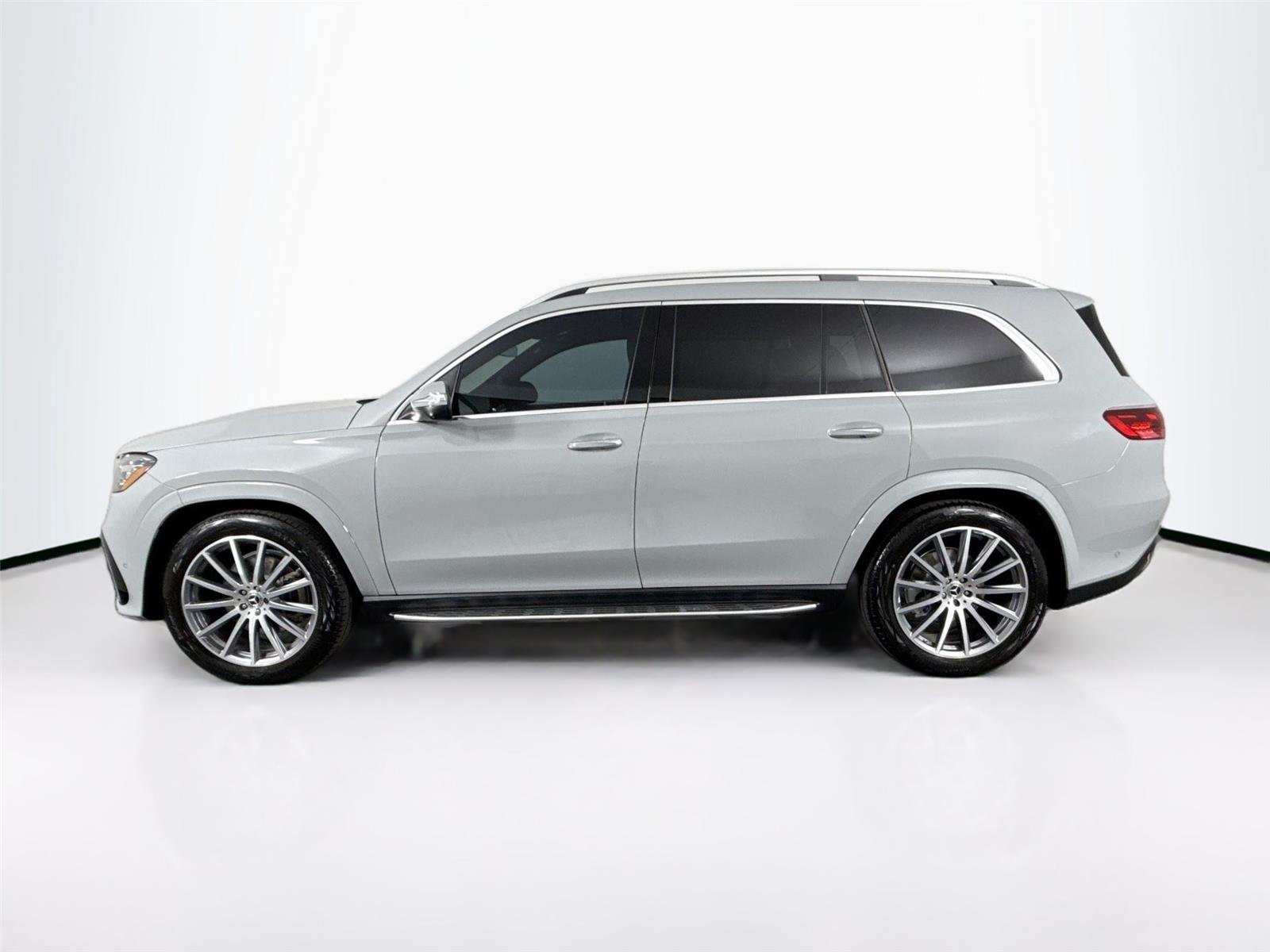 Used 2025 MANUFAKTUR Alpine Grey Mercedes-Benz GLS 450 image 14