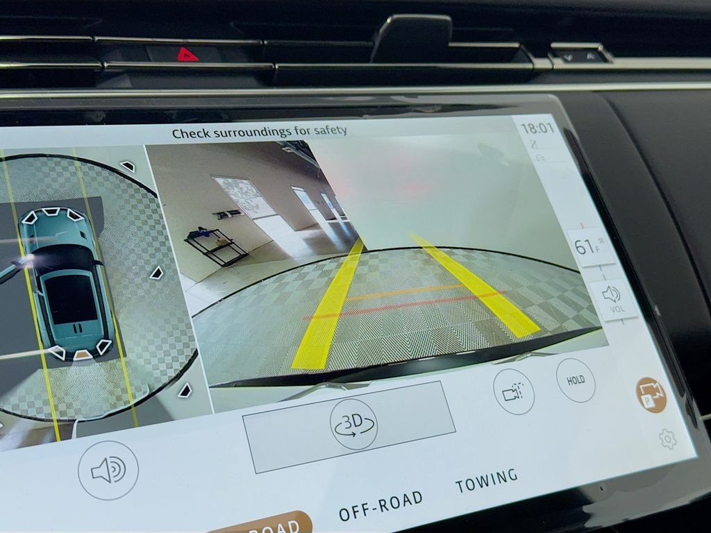 New 2026 Borasco Grey Land Rover Dynamic SE image 15