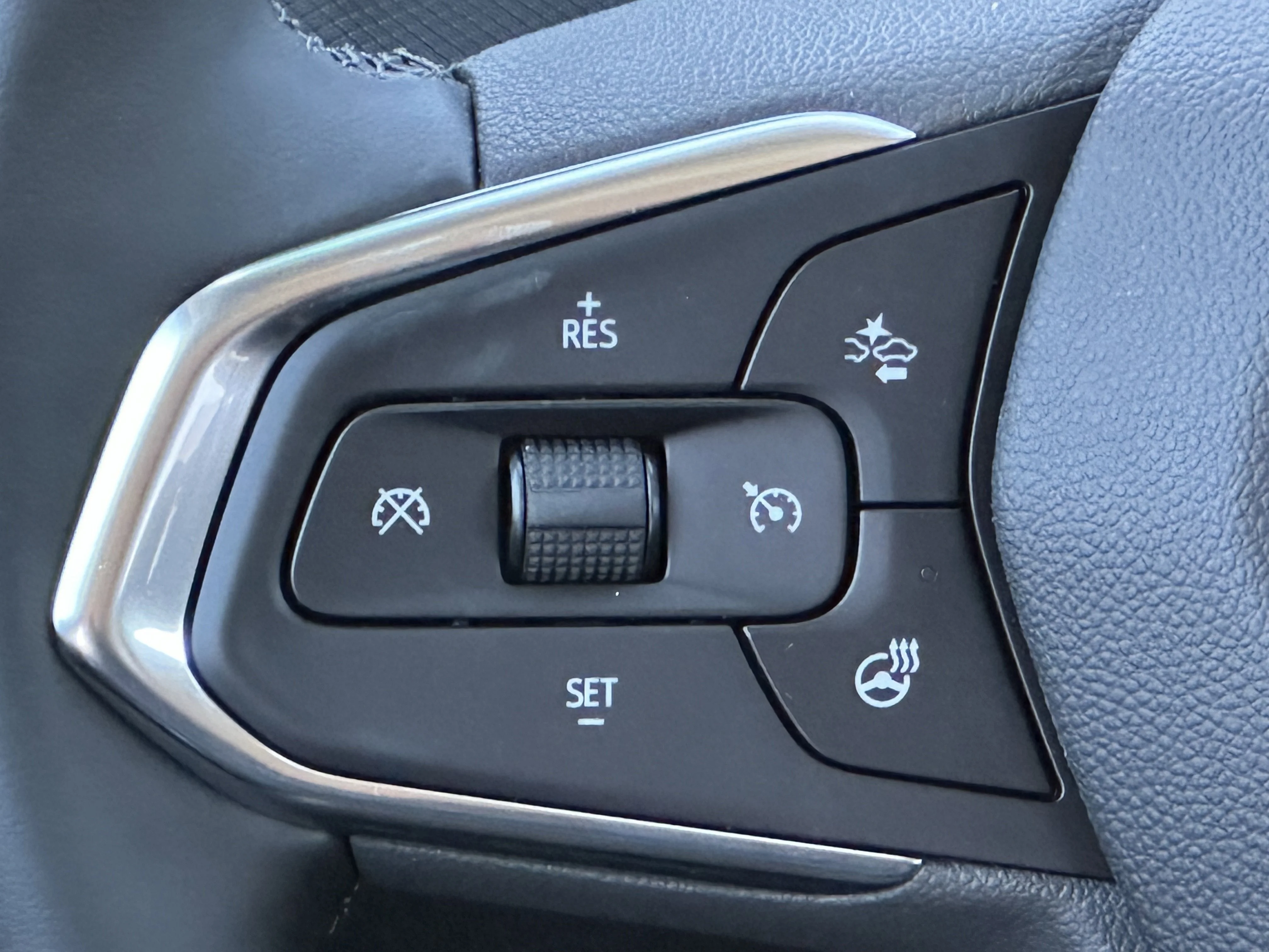 New 2026 Mosaic Black Metallic Chevrolet LT image 12