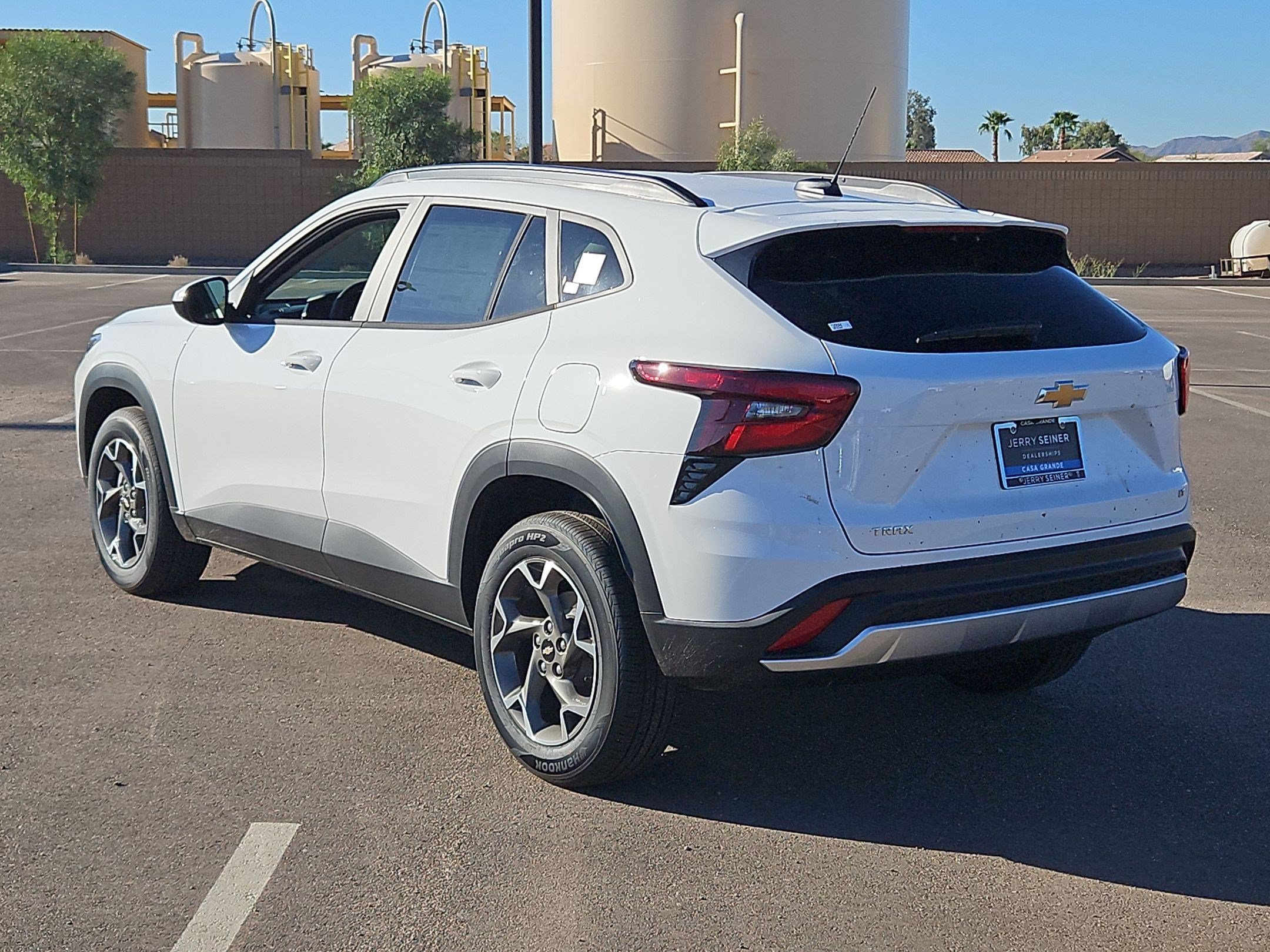 New 2026 Summit White Chevrolet LT image 10