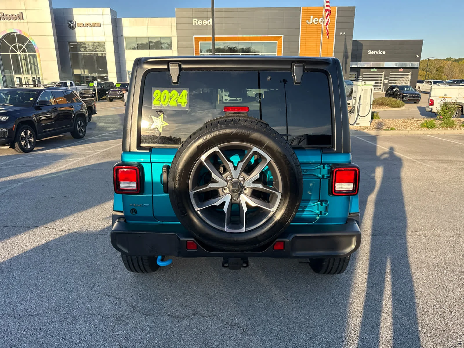 Used 2024 Bikini Pearl Coat Jeep Sport S image 6