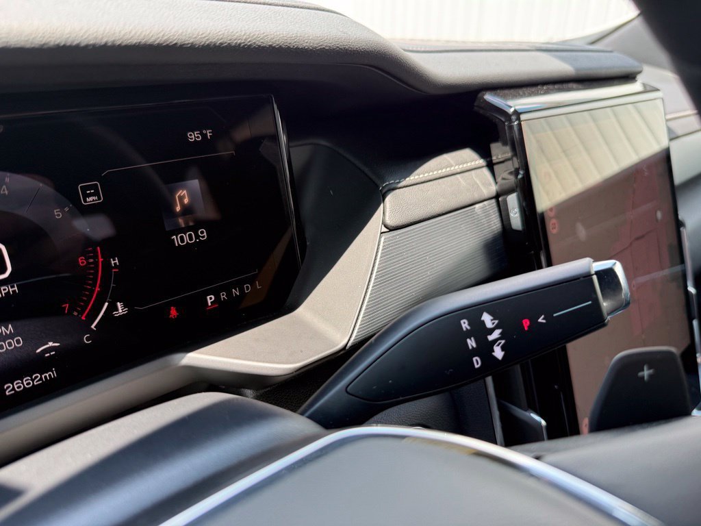 2026 GMC Acadia Elevation - Photo 32