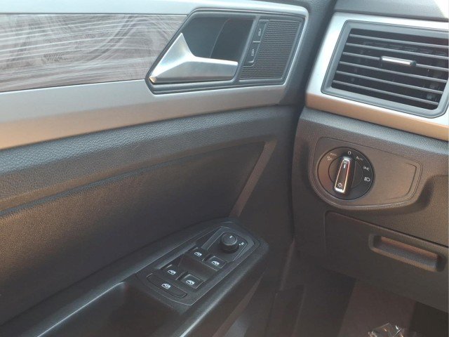 2020 Volkswagen Atlas Cross Sport - Photo 22