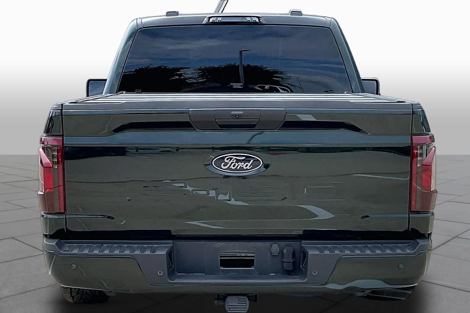Used 2025 Agate Black Metallic Ford XL image 5