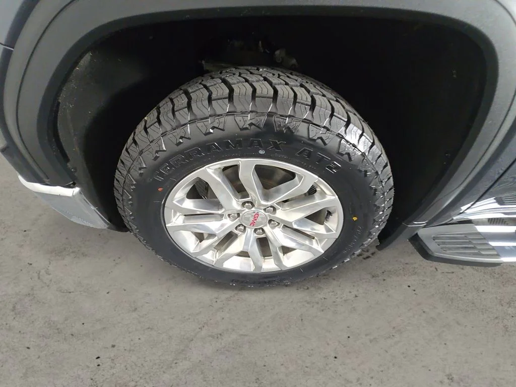 Used 2020 Blue GMC SLT image 14