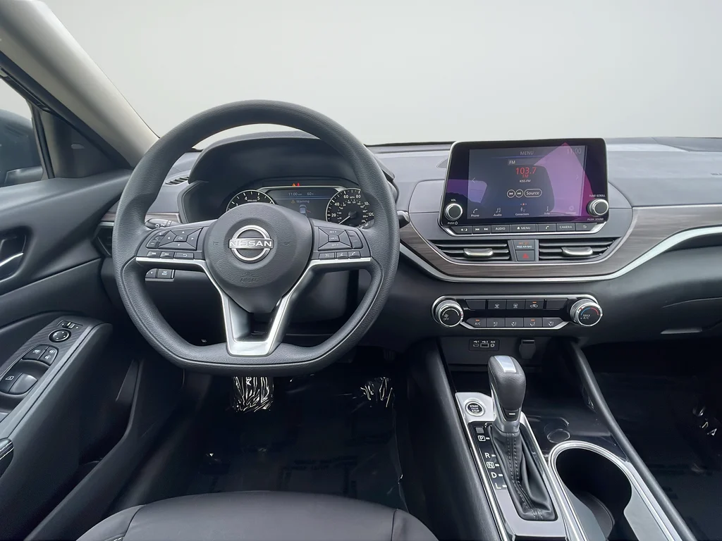 Used 2024 Black Nissan 2.5 SV image 11