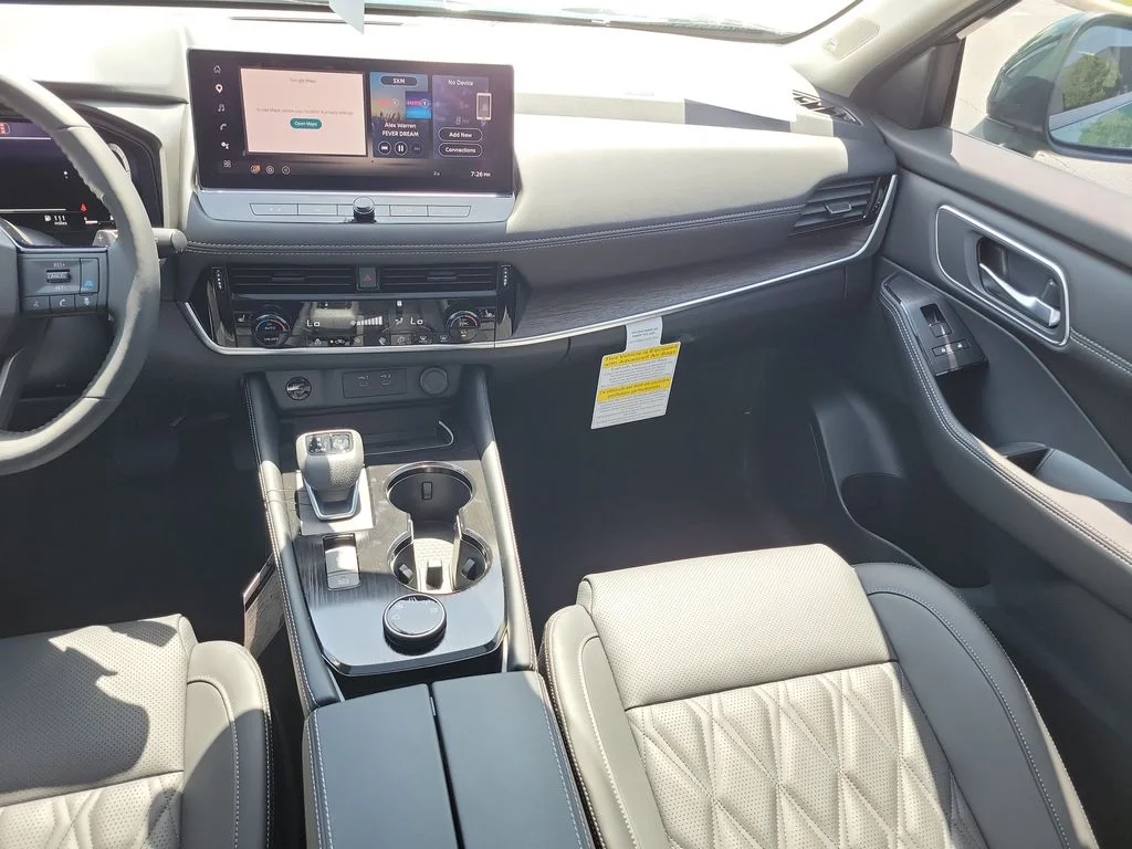 New 2026 Black Nissan Platinum image 17