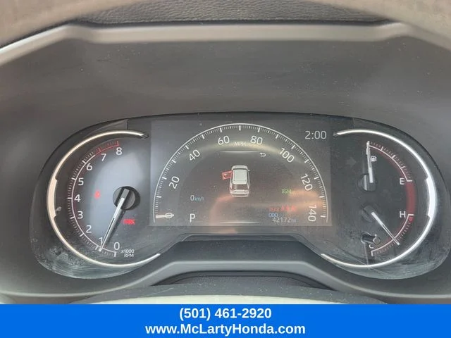2024 Toyota RAV4 XLE - Photo 27