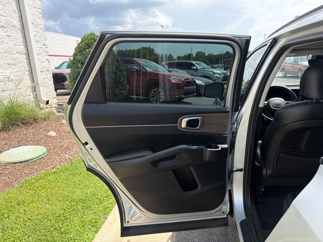 Used 2021 Silver Kia EX image 17