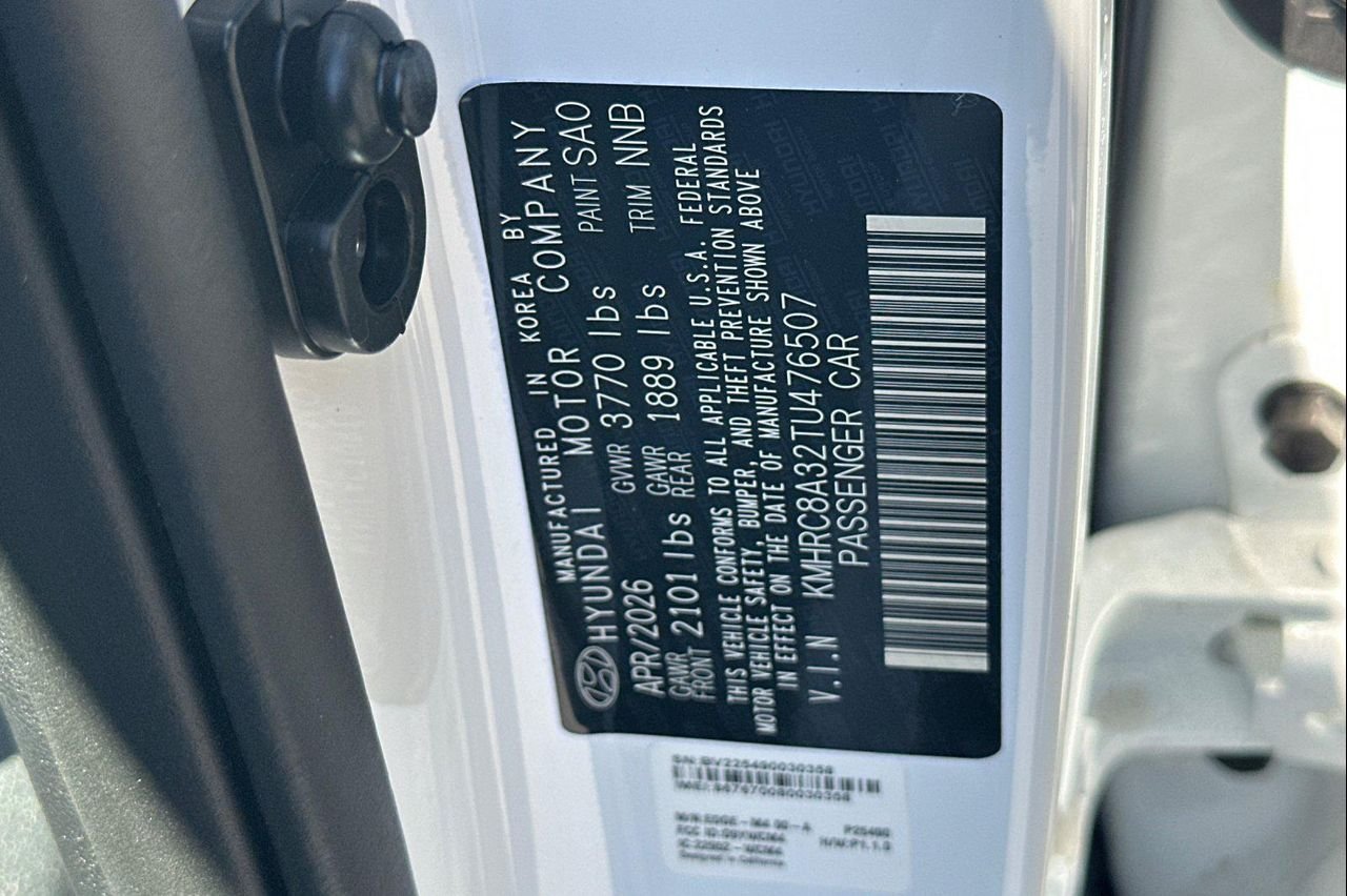 New 2026 Lunar White w/Black Roof Hyundai SEL w/Two-Tone Roof image 28