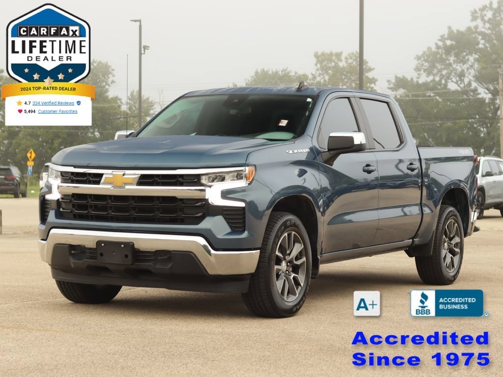 Used 2024 Lakeshore Blue Metallic Chevrolet LT (2FL) image 3