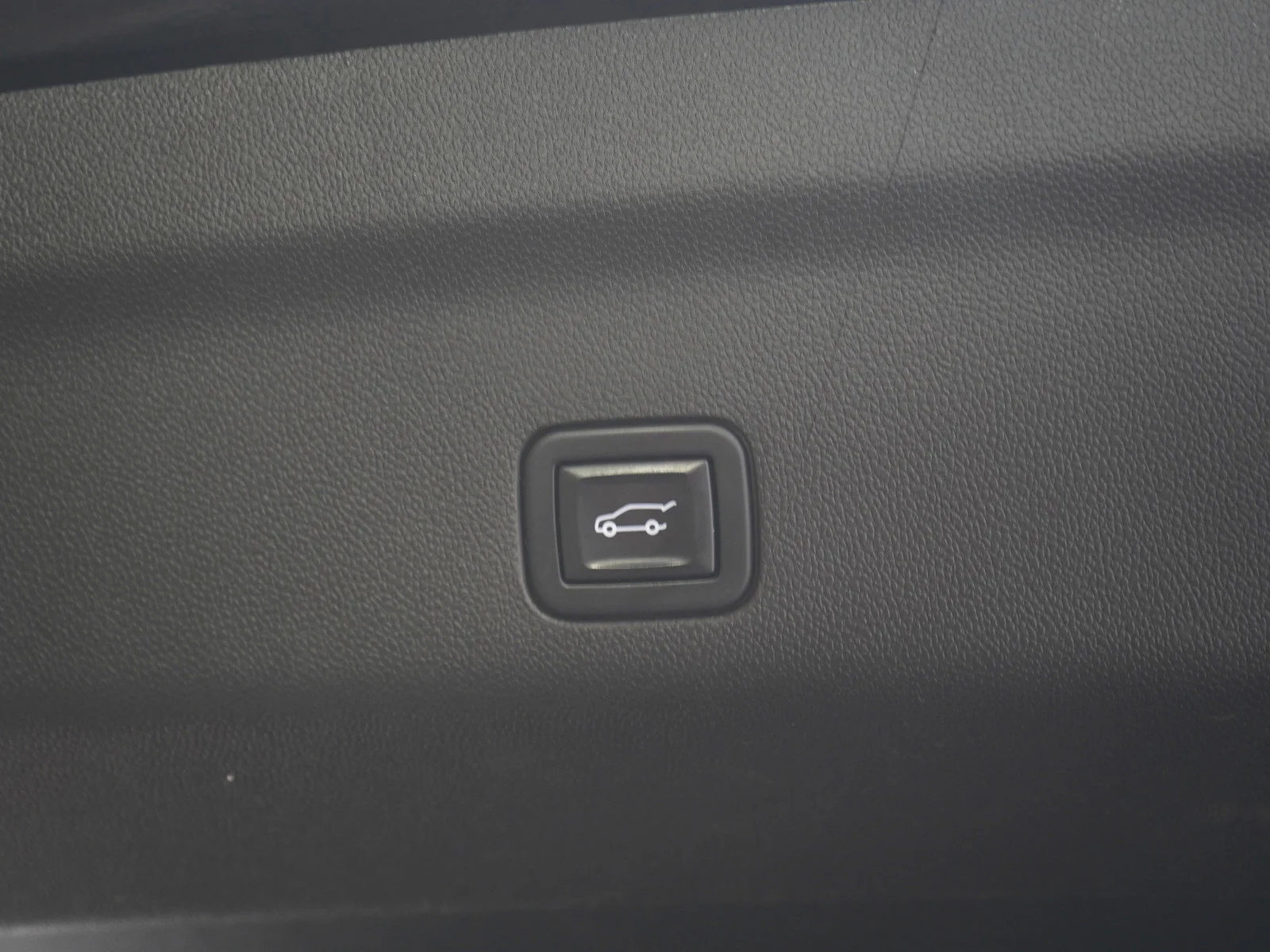2022 GMC Yukon SLT - Photo 11