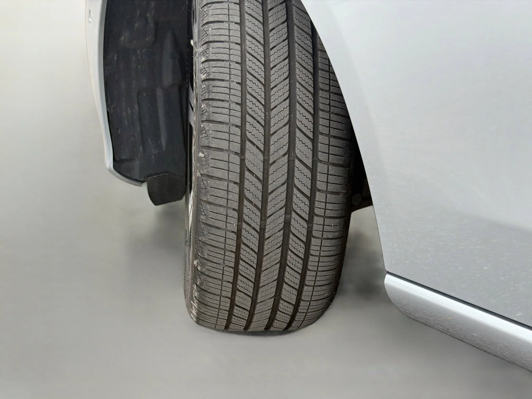 Used 2024 Cirrus Silver Metallic Mercedes-Benz C 300 image 44