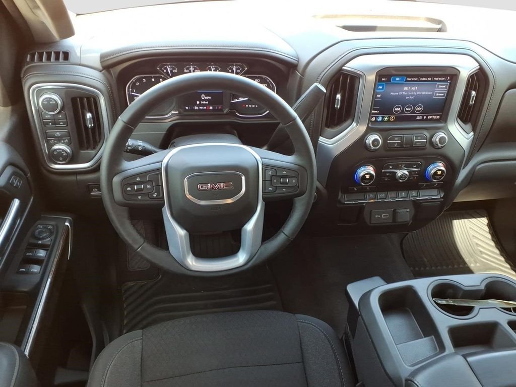 Used 2020 Quicksilver Metallic GMC SLE image 9