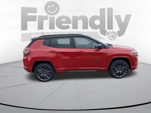 Used 2023 Red Jeep Limited image 4