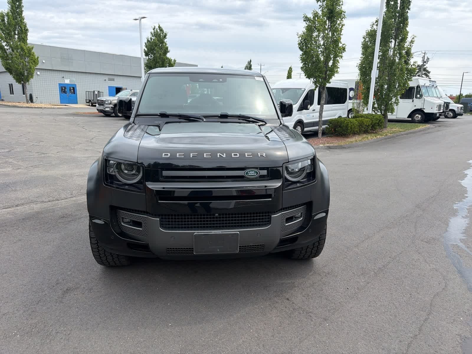 Used 2023 Carpathian Grey Premium Metallic Land Rover Carpathian Edition image 2