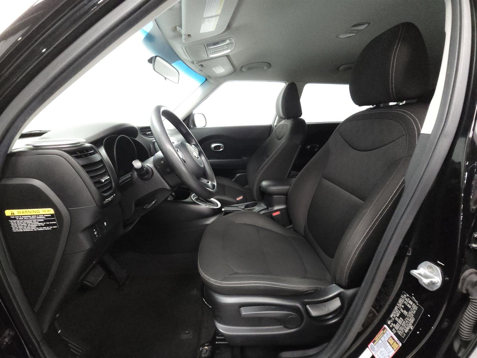 Used 2016 Black Kia Base image 4