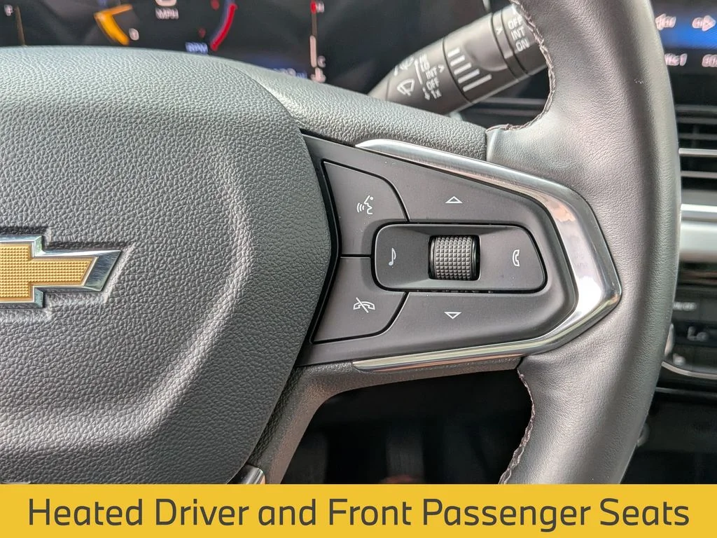 Used 2025 Red Chevrolet LT image 19