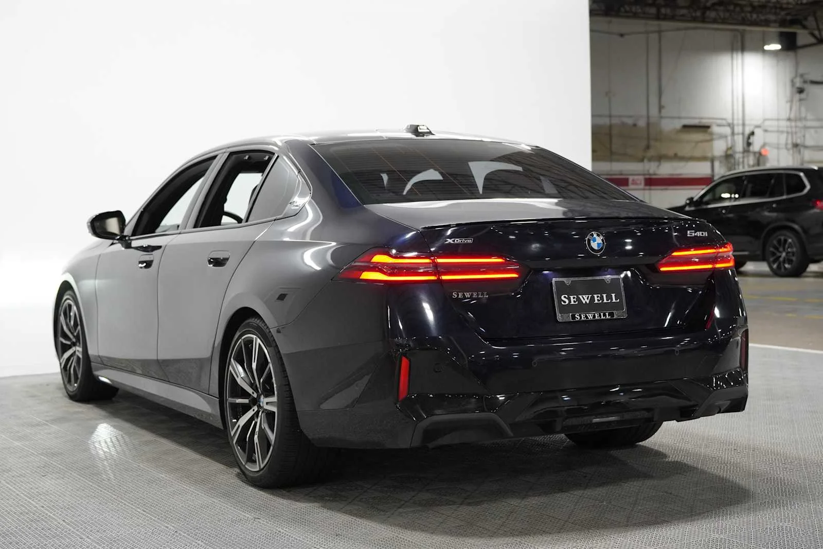 Certified Used 2024 Carbon Black Metallic BMW 540i xDrive image 6