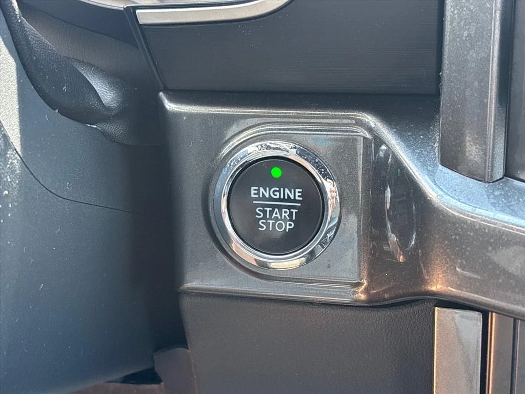 Used 2023 Gray Ford XLT image 36