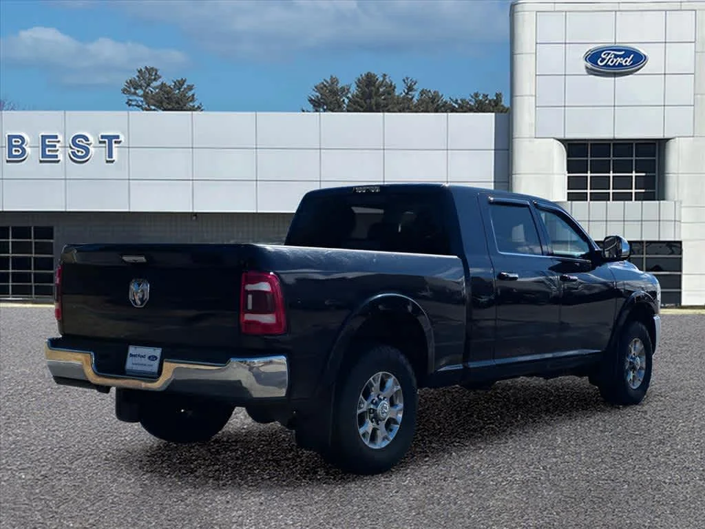 Used 2019 Diamond Black Crystal Pearlcoat Ram Laramie image 8