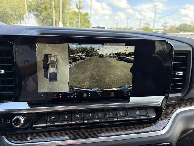 New 2026 Sterling Metallic GMC Elevation image 25