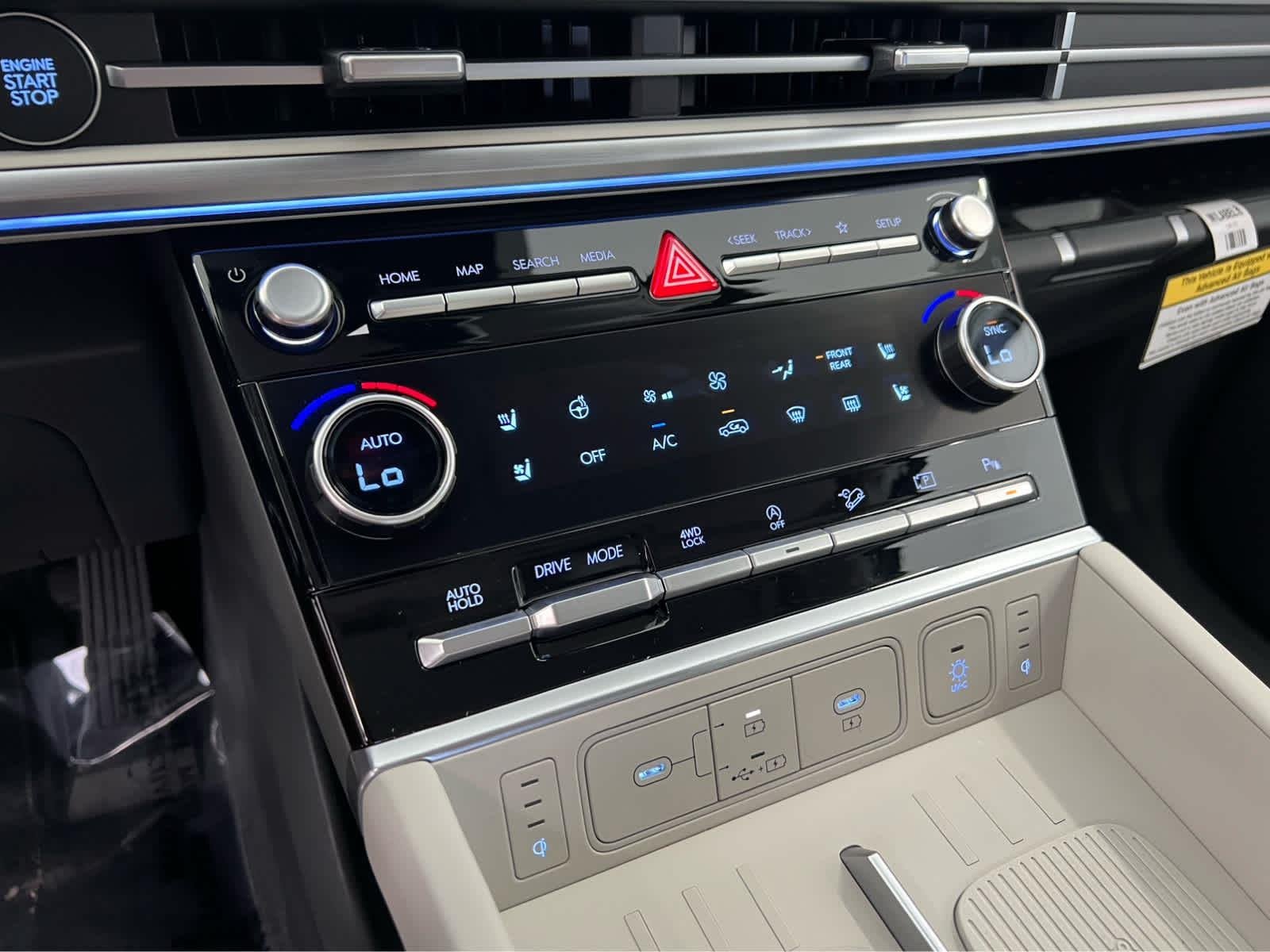 Used 2025 Phantom Black Hyundai Calligraphy image 18