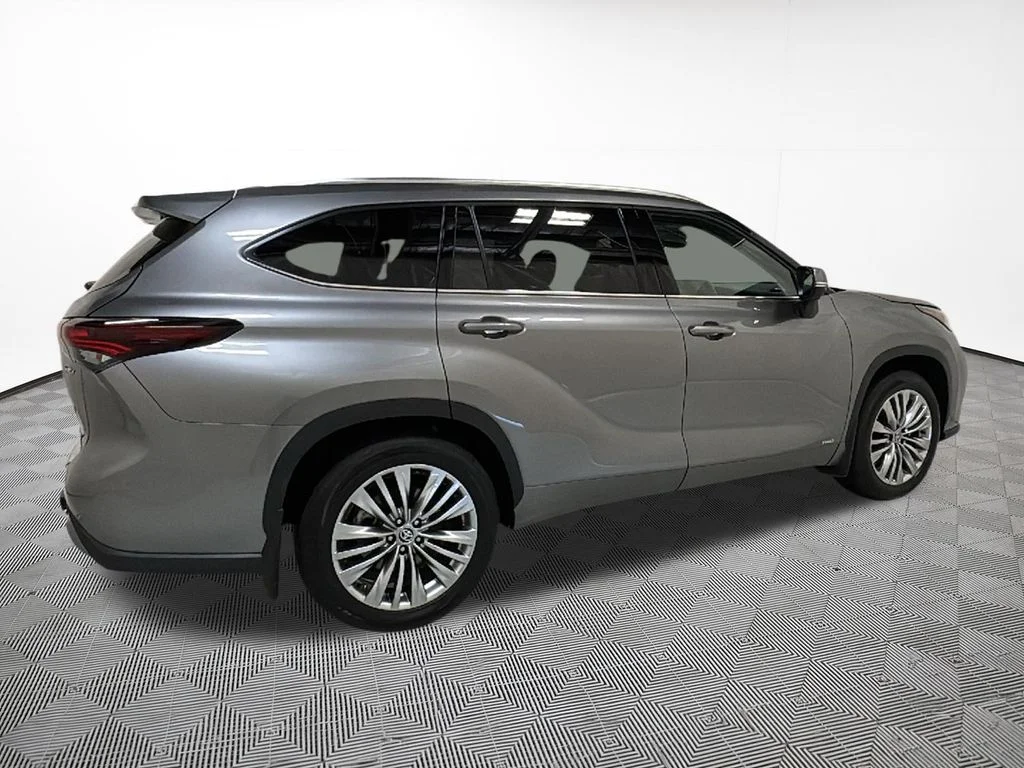 Used 2026 Heavy Metal Toyota Platinum image 9