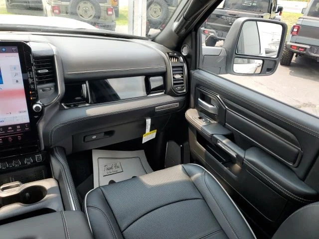 2025 RAM Ram 2500 Pickup Power Wagon - Photo 16